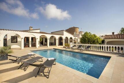 Ferienimmobilie Mülheim an der Ruhr Broich - 2.000&euro; | Angebot:11453392