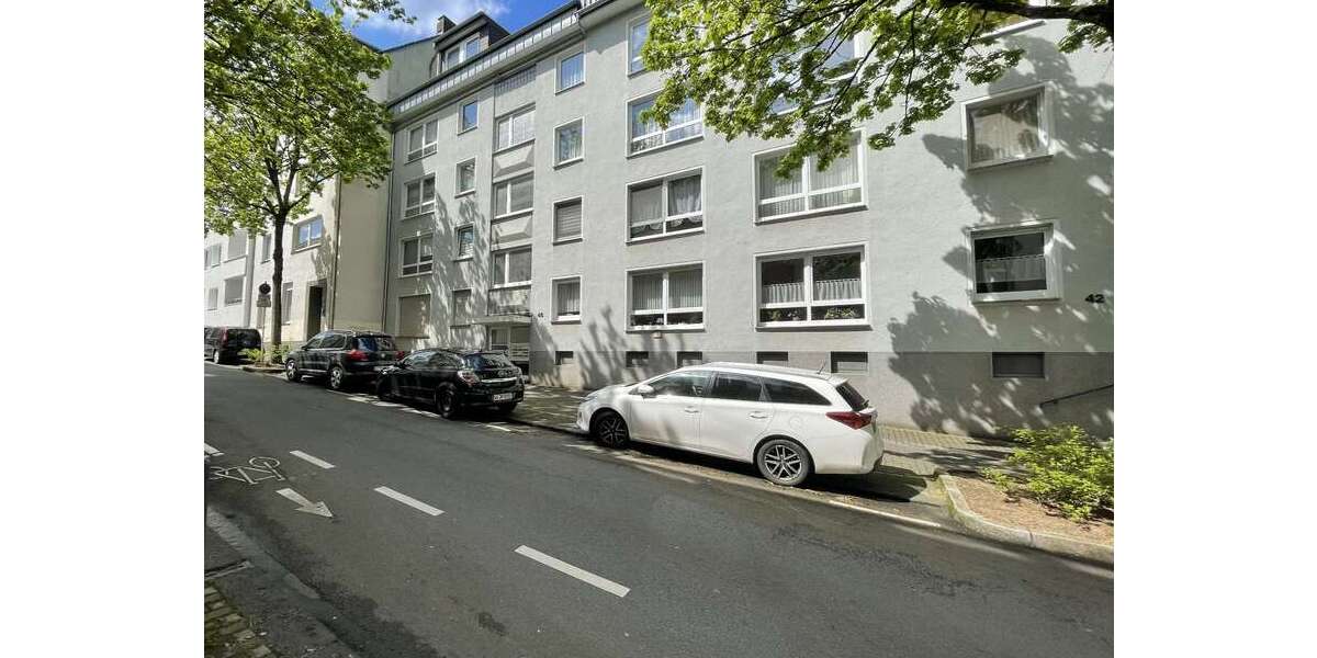 Etagenwohnung Wuppertal Südstadt - 3 Zimmer, 80 m&sup2;, 180.000&euro; | Angebot:23835976