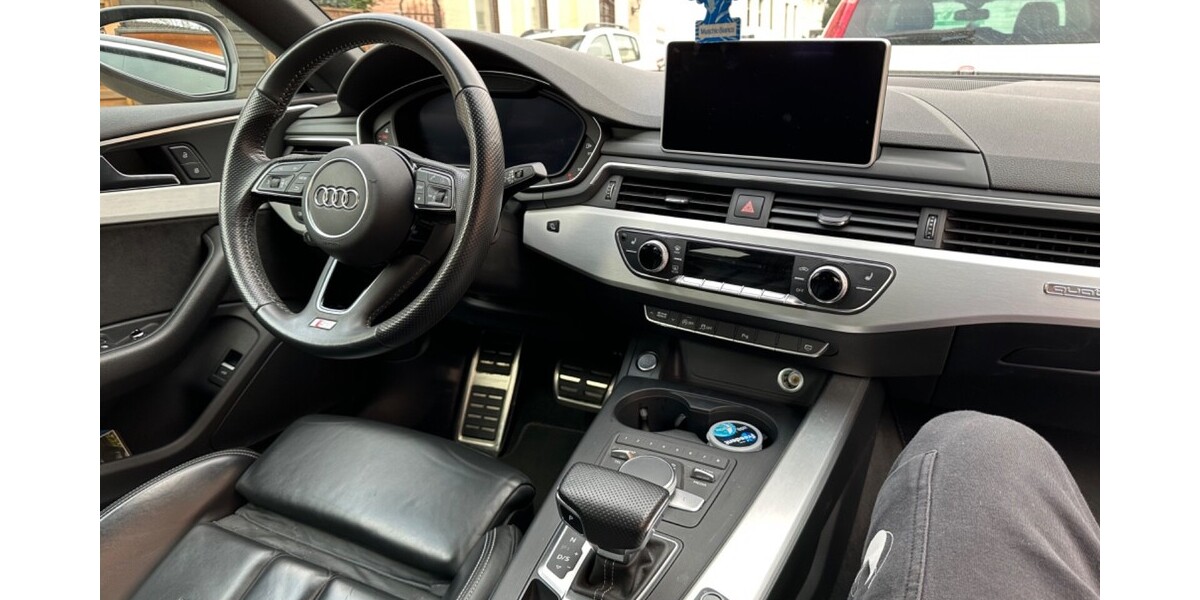 Audi A5 Sportback 132.000 km 28.000 &euro; Solingen 42651