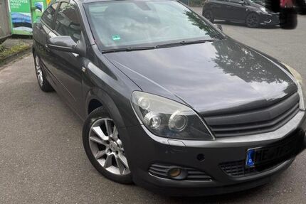 Opel Astra 213.800 km 2.300 &euro; Haan 42781