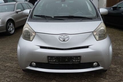 Toyota IQ 222.000 km 3.990 &euro; Düsseldorf 40599