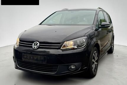 VW Touran 148.000 km 8.500 &euro; Bochum 44866