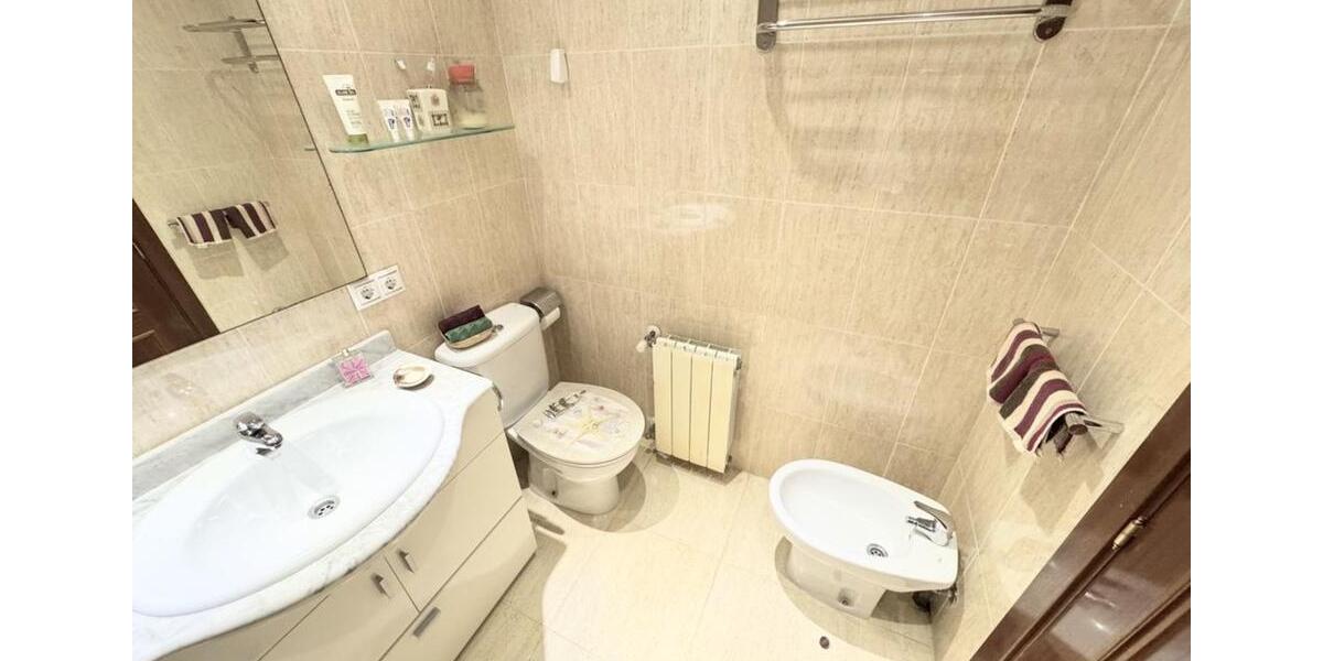 Ferienimmobilie Wuppertal Unterbarmen - 1.500&euro; | Angebot:23796115