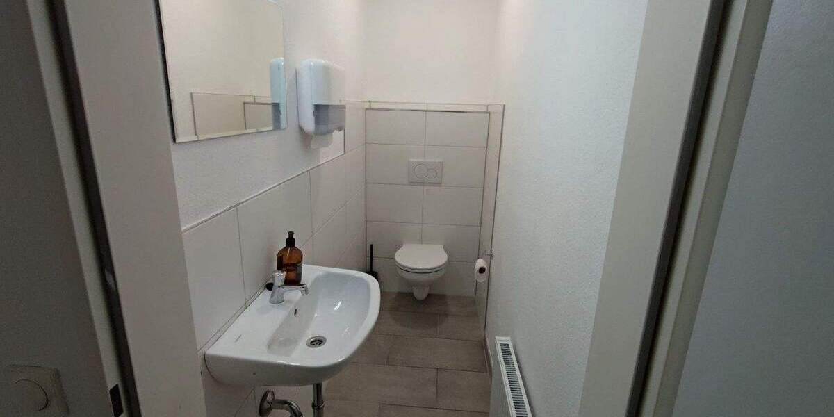 Gewerbeobjekt Remscheid Nord - 5 Zimmer, 257 m&sup2;, 2.190&euro; | Angebot:25796039