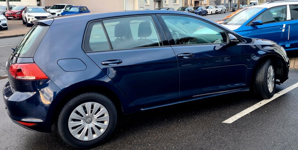 VW Golf 178.000 km 8.800 &euro; Essen 45327