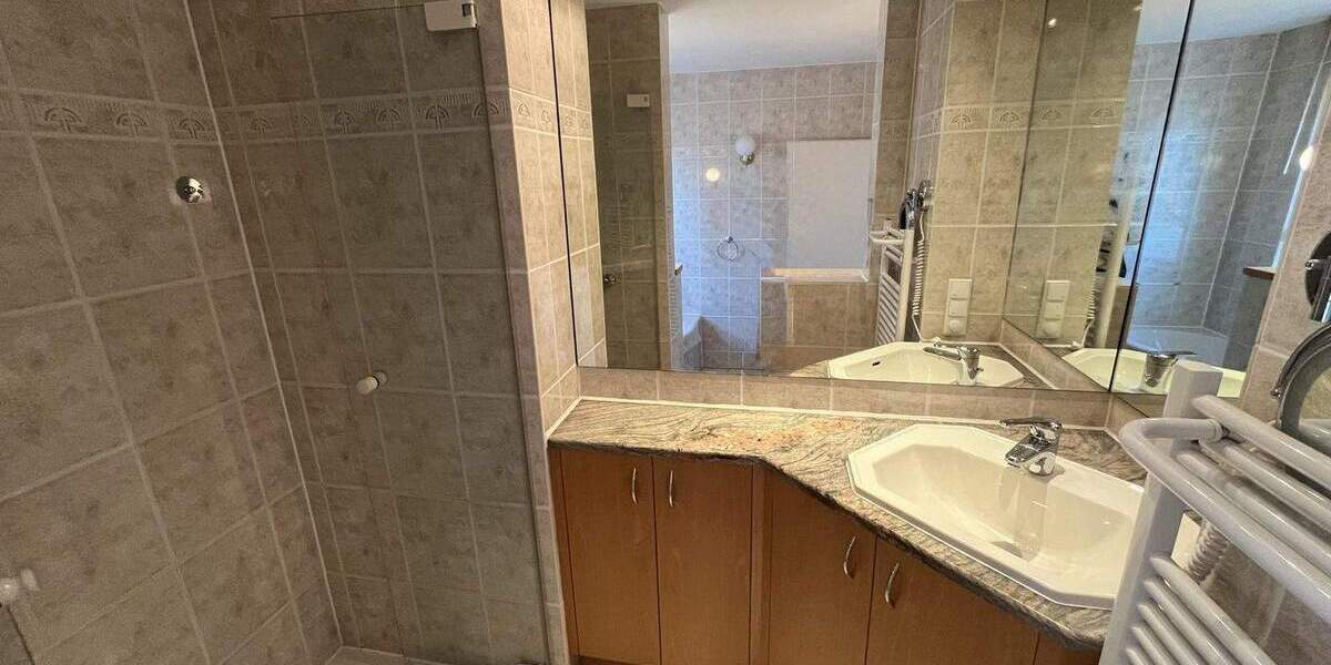 Einfamilienhaus Burscheid - 6 Zimmer, 157 m&sup2;, 759.000&euro; | Angebot:25770241