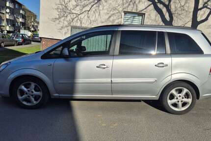 Opel Zafira 183.000 km 5.500 &euro; Hagen 58097