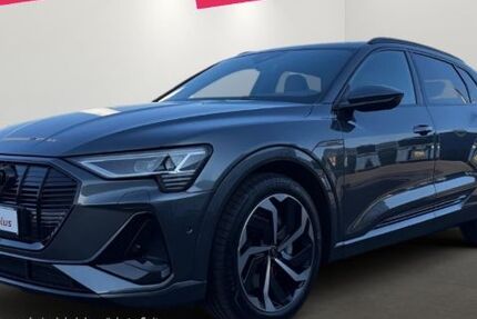Audi e-tron 44.758 km 39.900 &euro; Düsseldorf 40233