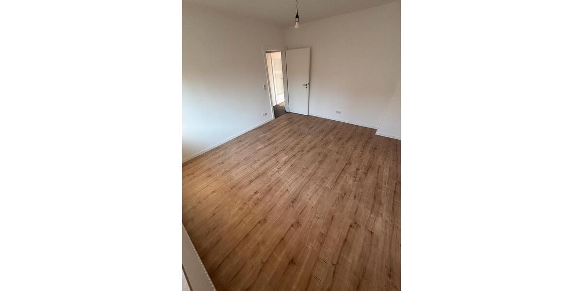 Etagenwohnung Wuppertal Gemarkung Elberfeld - 3 Zimmer, 68 m&sup2;, 749&euro; | Angebot:25397391