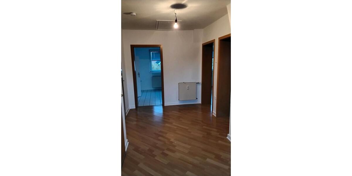 Dachgeschoßwohnung Essen Stadtbezirk II - 2.5 Zimmer, 67 m&sup2;, 800&euro; | Angebot:25841713