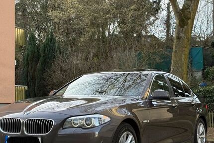 BMW 520 224.800 km 9.400 &euro; Mülheim an der Ruhr 45472