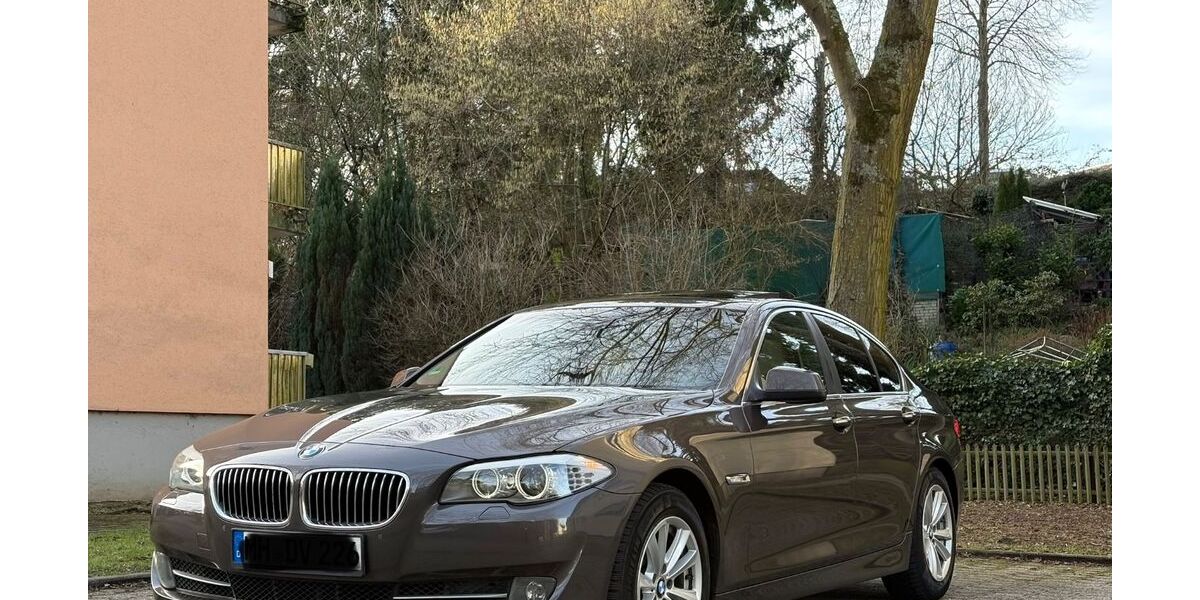 BMW 520 224.800 km 9.400 &euro; Mülheim an der Ruhr 45472