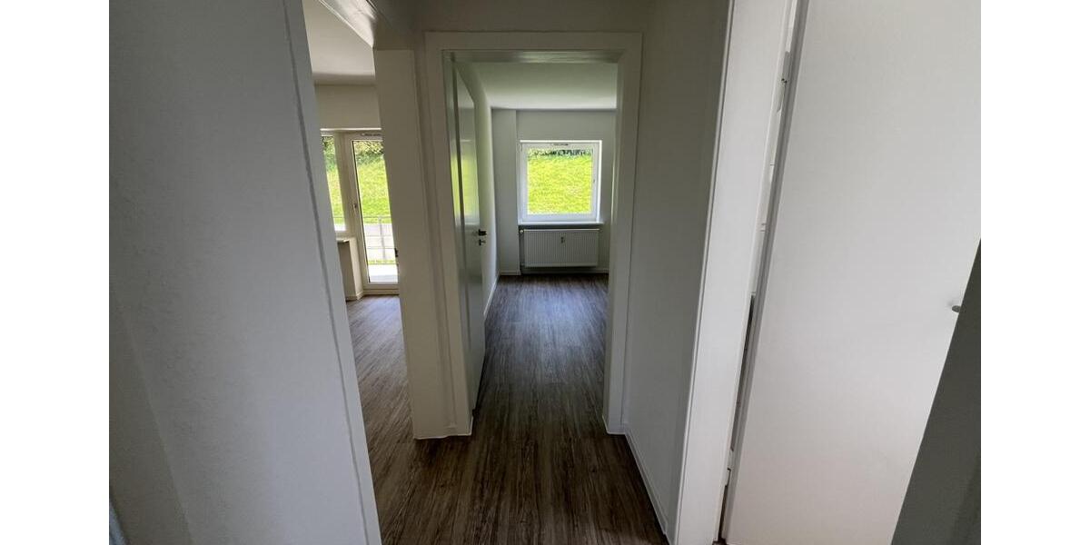 Erdgeschoßwohnung Remscheid Lüttringhausen - 4 Zimmer, 78 m&sup2;, 579&euro; | Angebot:26462522
