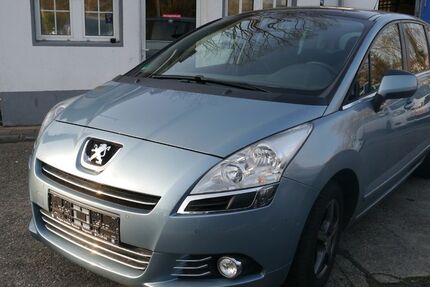 Peugeot 5008 70.000 km 5.200 &euro; Wuppertal 42329
