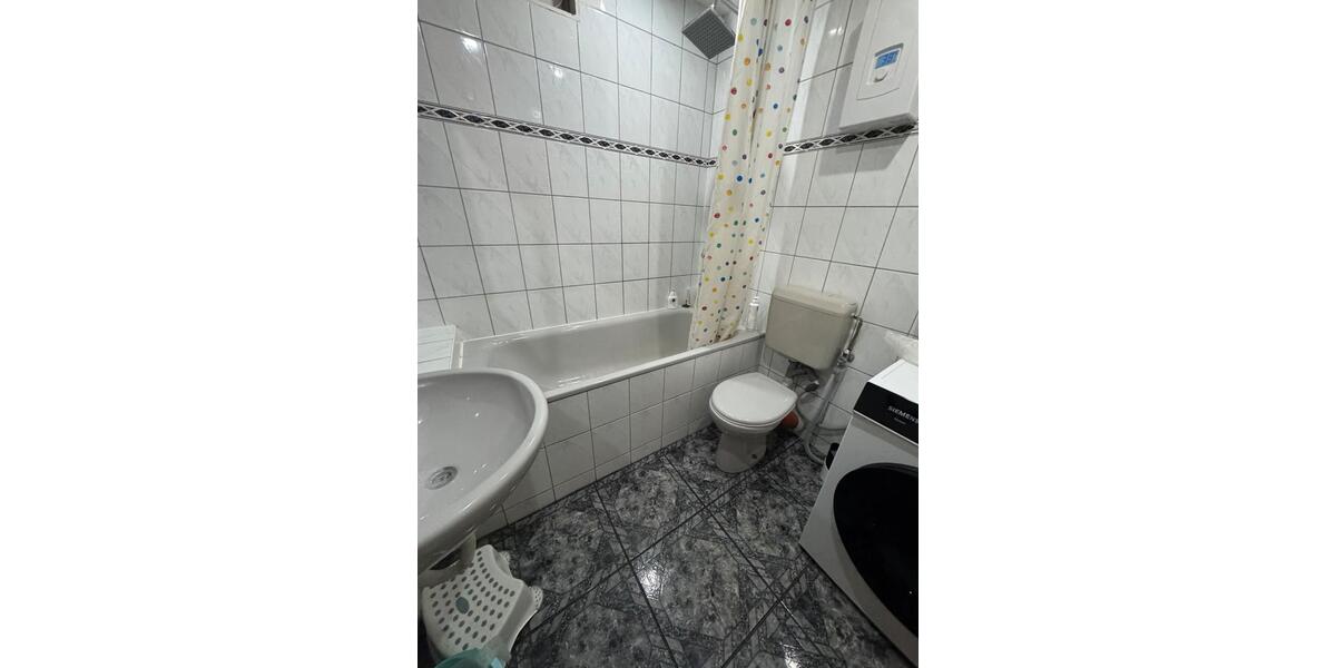 Etagenwohnung Gelsenkirchen Ückendorf - 5 Zimmer, 130 m&sup2;, 240.000&euro; | Angebot:20245706