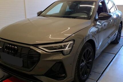 Audi e-tron 71.889 km 35.450 &euro; Hagen 58091