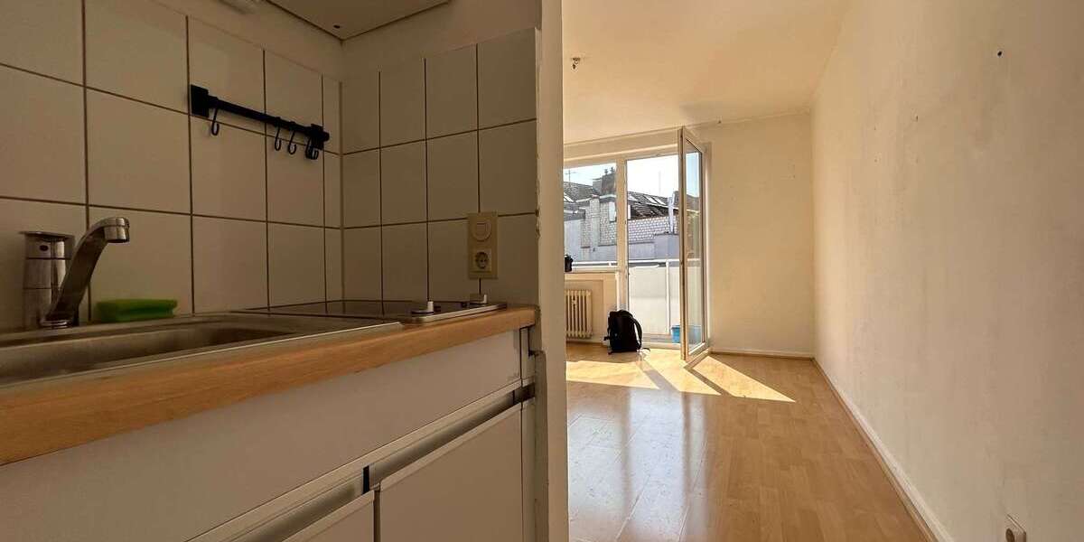 Etagenwohnung Düsseldorf Pempelfort - 2 Zimmer, 27 m&sup2;, 570&euro; | Angebot:26657749