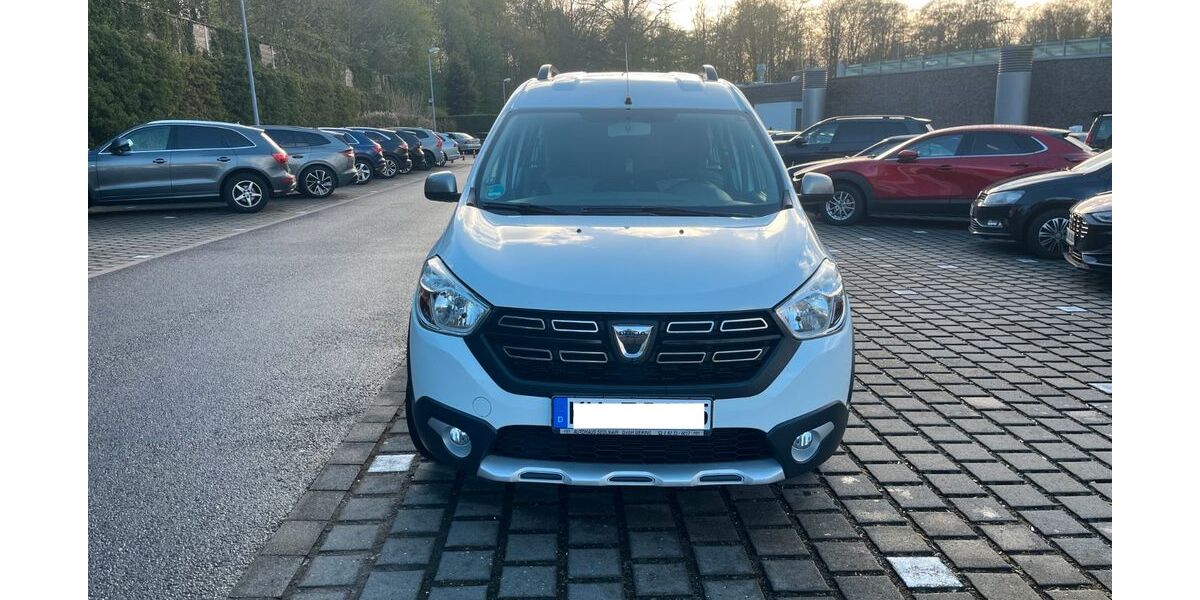Dacia Dokker 65.700 km 10.999 &euro; Düsseldorf 40477