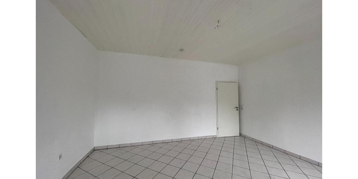 Erdgeschoßwohnung Düsseldorf Pempelfort - 2 Zimmer, 65 m&sup2;, 560&euro; | Angebot:25932981