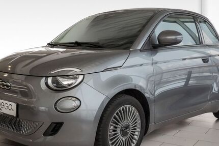 Fiat 500e 32.319 km 17.890 &euro; Remscheid 42855
