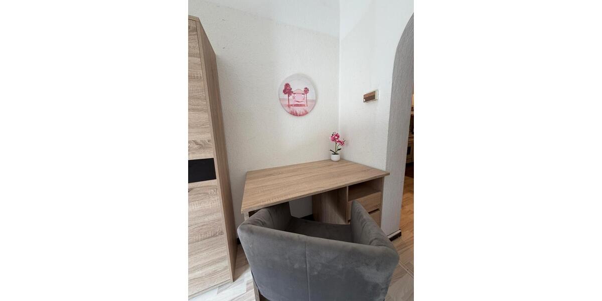 Etagenwohnung Essen Stadtkern - 1.5 Zimmer, 33 m&sup2;, 749&euro; | Angebot:26022706