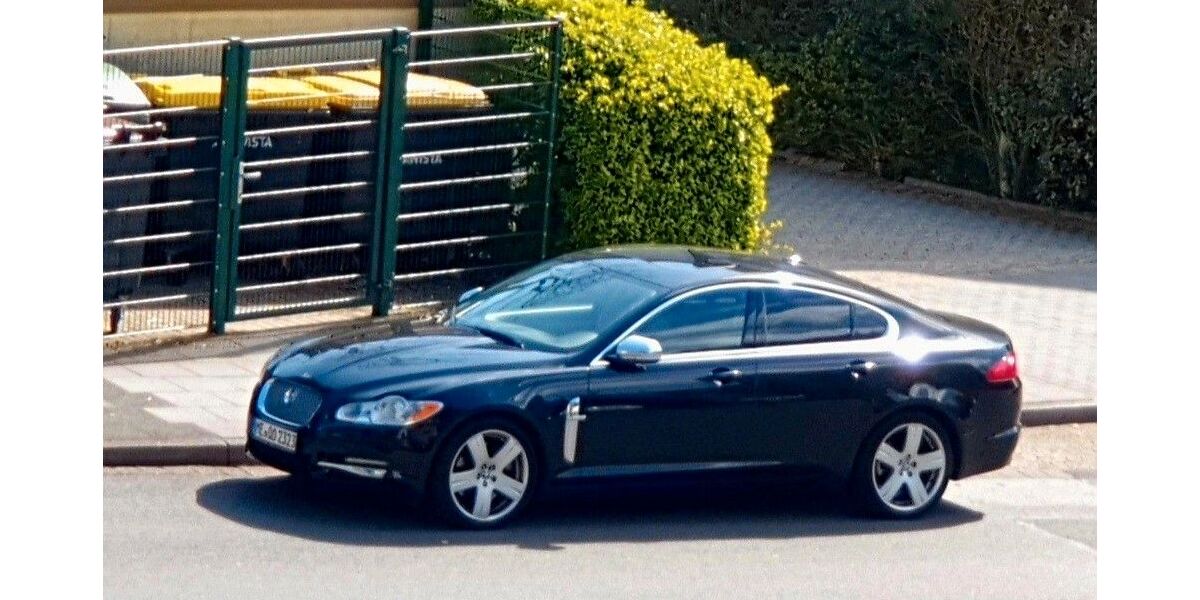 Jaguar XF 132.500 km 9.450 &euro; Velbert 42549