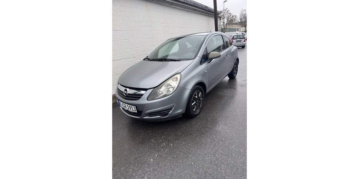 Opel Corsa D 135.201 km 3.290 &euro; Düsseldorf 40213