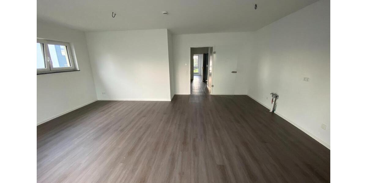Etagenwohnung Radevormwald - 3 Zimmer, 93 m&sup2;, 930&euro; | Angebot:26481299