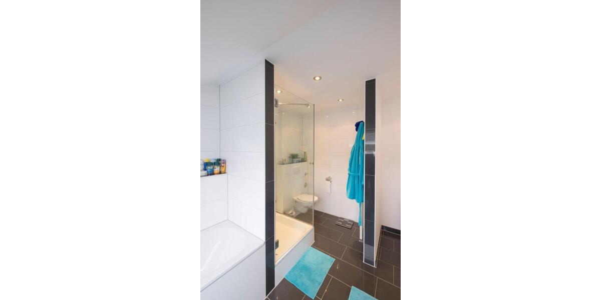 Dachgeschoßwohnung Düsseldorf Stadtbezirk 8 - 3 Zimmer, 113 m&sup2;, 475.000&euro; | Angebot:25804678