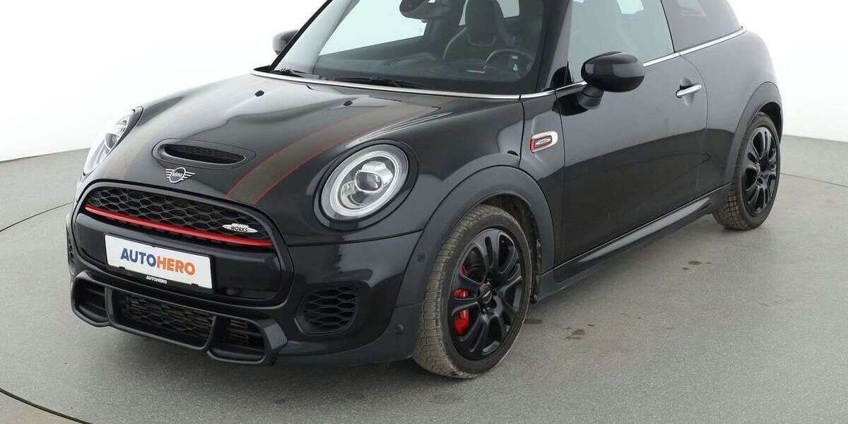Mini John Cooper Works 97.072 km 23.470 &euro; Essen 45141