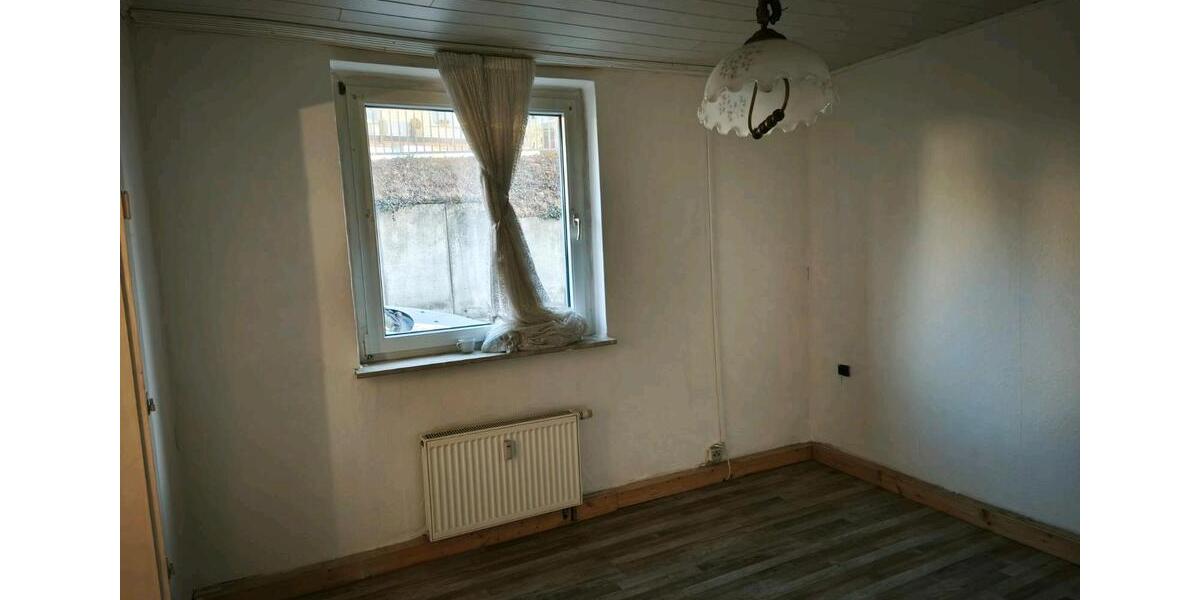 Hochparterre Schalksmühle - 2 Zimmer, 50 m&sup2;, 325&euro; | Angebot:25882205