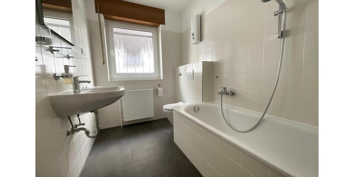 Etagenwohnung Mülheim an der Ruhr Heißen - 4 Zimmer, 173 m&sup2;, 1.550&euro; | Angebot:26018122