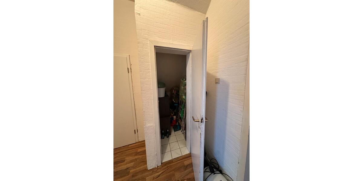 Erdgeschoßwohnung Solingen Höhscheid - 4 Zimmer, 92 m&sup2;, 850&euro; | Angebot:25967625