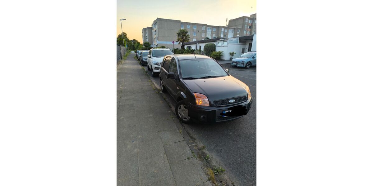 Ford Fusion 188.000 km 1.400 &euro; Monheim 40789