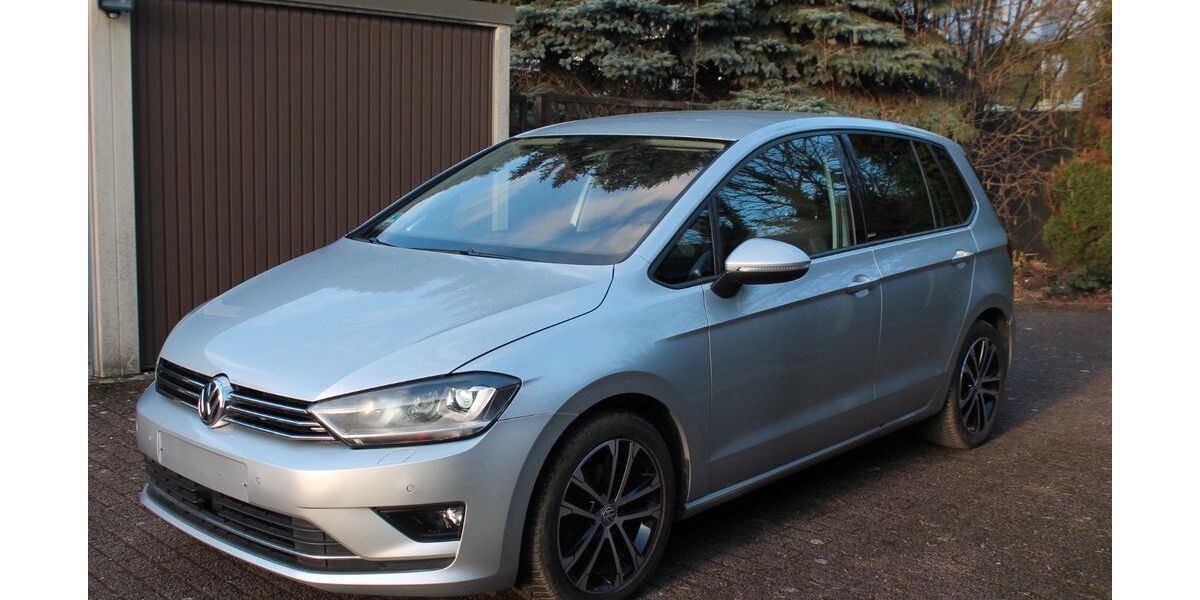 VW Golf 152.421 km 11.700 &euro; Essen 45279
