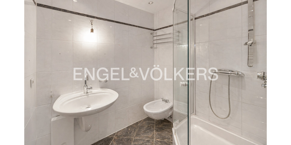 Etagenwohnung Mettmann-Metzkausen Metzkausen - 3 Zimmer, 107 m&sup2;, 290.000&euro; | Angebot:25770622