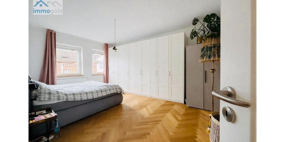Etagenwohnung Essen Stadtbezirk II - 3.5 Zimmer, 136 m&sup2;, 2.030&euro; | Angebot:26549857