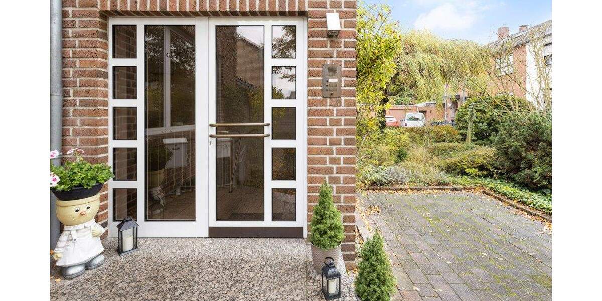 Einfamilienhaus Düsseldorf Vennhausen - 7 Zimmer, 262 m&sup2;, 895.000&euro; | Angebot:25744333