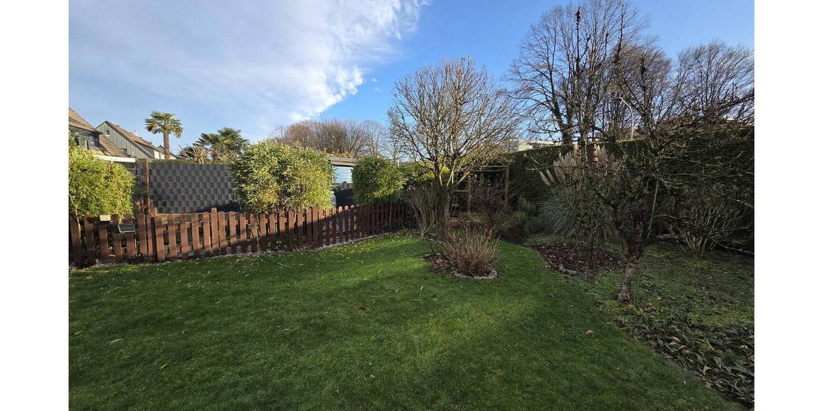 Doppelhaushälfte Wülfrath Innenstadt - 7 Zimmer, 185 m&sup2;, 575.000&euro; | Angebot:26027235