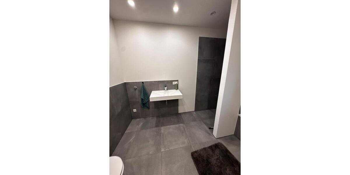 Erdgeschoßwohnung Wuppertal Gemarkung Elberfeld - 2 Zimmer, 100 m&sup2;, 1.100&euro; | Angebot:25414884