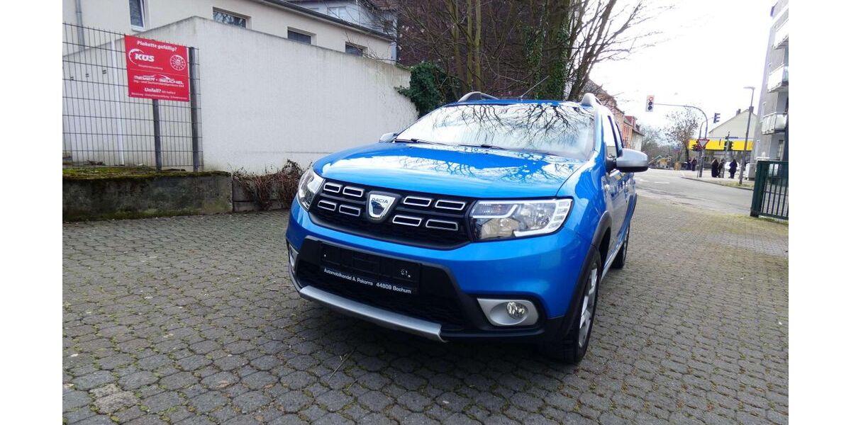 Dacia Sandero 52.000 km 8.300 &euro; Bochum 44809