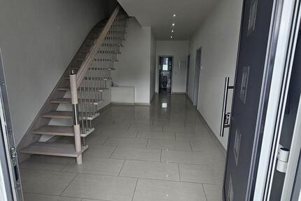 Haus Hagen Hagen-Mitte - 4.5 Zimmer, 143 m&sup2;, 1.400&euro; | Angebot:25789634