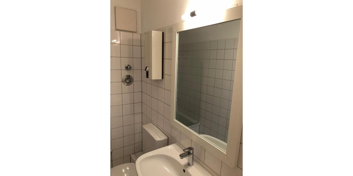 Dachgeschoßwohnung Bochum Altenbochum - 1 Zimmer, 25 m&sup2;, 430&euro; | Angebot:25239007