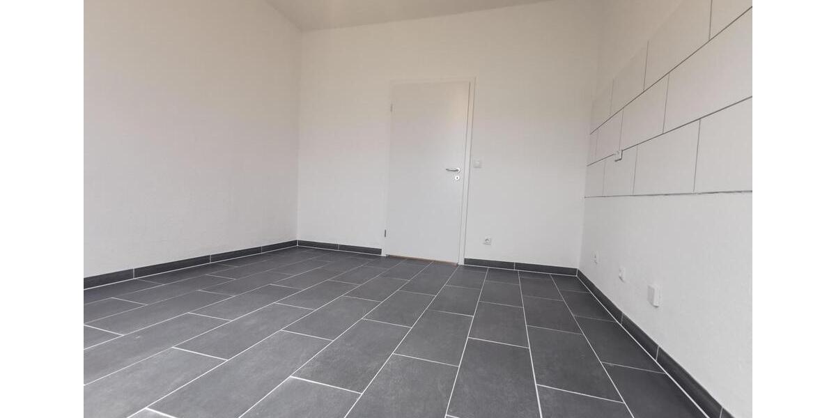 Etagenwohnung Essen Stadtbezirk VII - 4 Zimmer, 110 m&sup2;, 800&euro; | Angebot:26536535