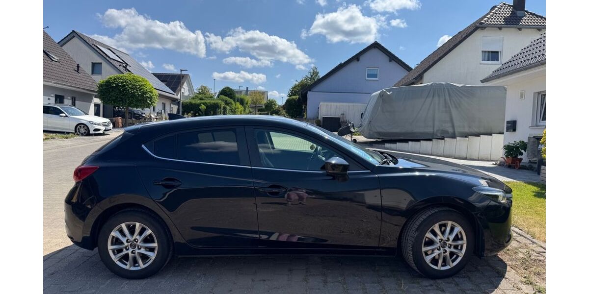 Mazda 3 78.500 km 14.900 &euro; Breckerfeld 58339