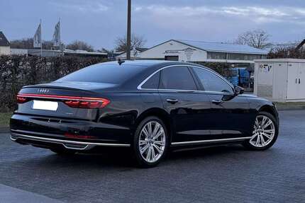 Audi A8 55.000 km 51.200 &euro; düsseldorf 40595