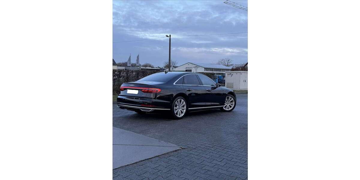 Audi A8 55.000 km 51.200 &euro; düsseldorf 40595