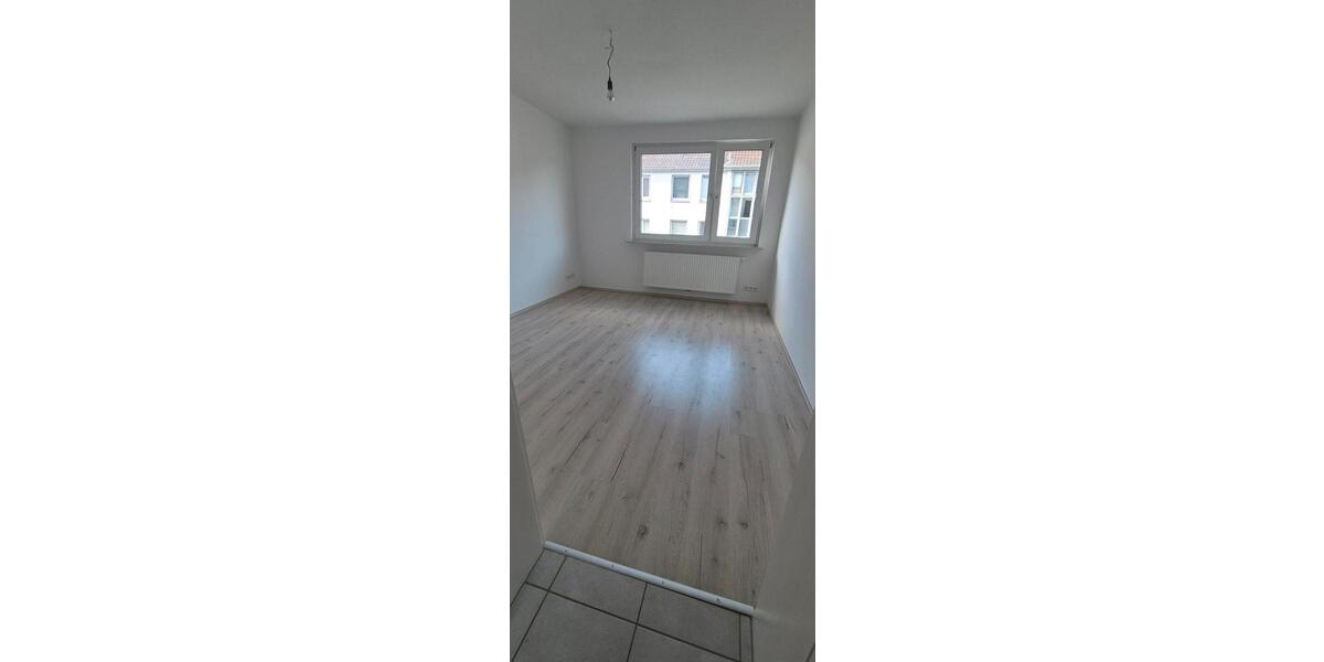 Erdgeschoßwohnung Gelsenkirchen Gelsenkirchen-Mitte - 3 Zimmer, 52 m&sup2;, 410&euro; | Angebot:25990091