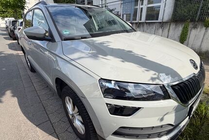Skoda Karoq 133.657 km 12.000 &euro; Düsseldorf 40489