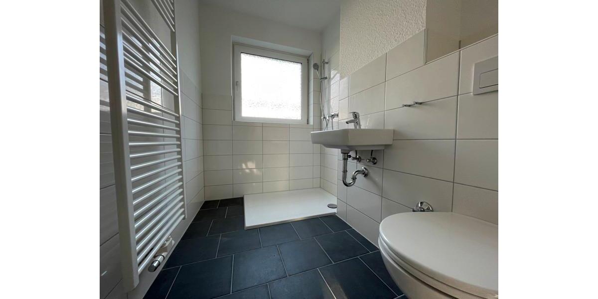 Erdgeschoßwohnung Essen Stadtbezirk VI - 2 Zimmer, 40 m&sup2;, 415&euro; | Angebot:25153073